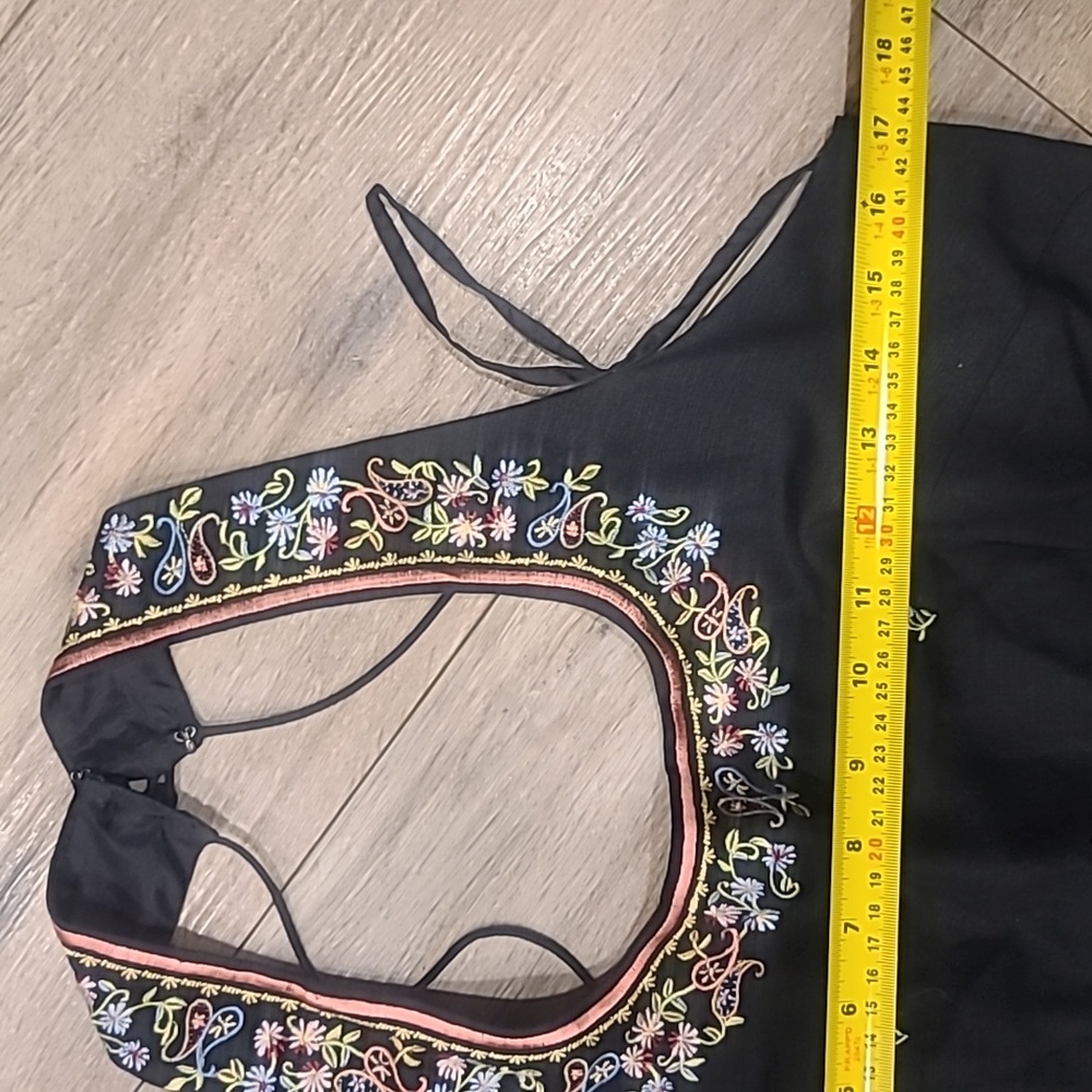 Linen Blend Midi Dress With Embroidered flowers, Quality Fabric, High Slit.sz 10 - Picture 6 of 10